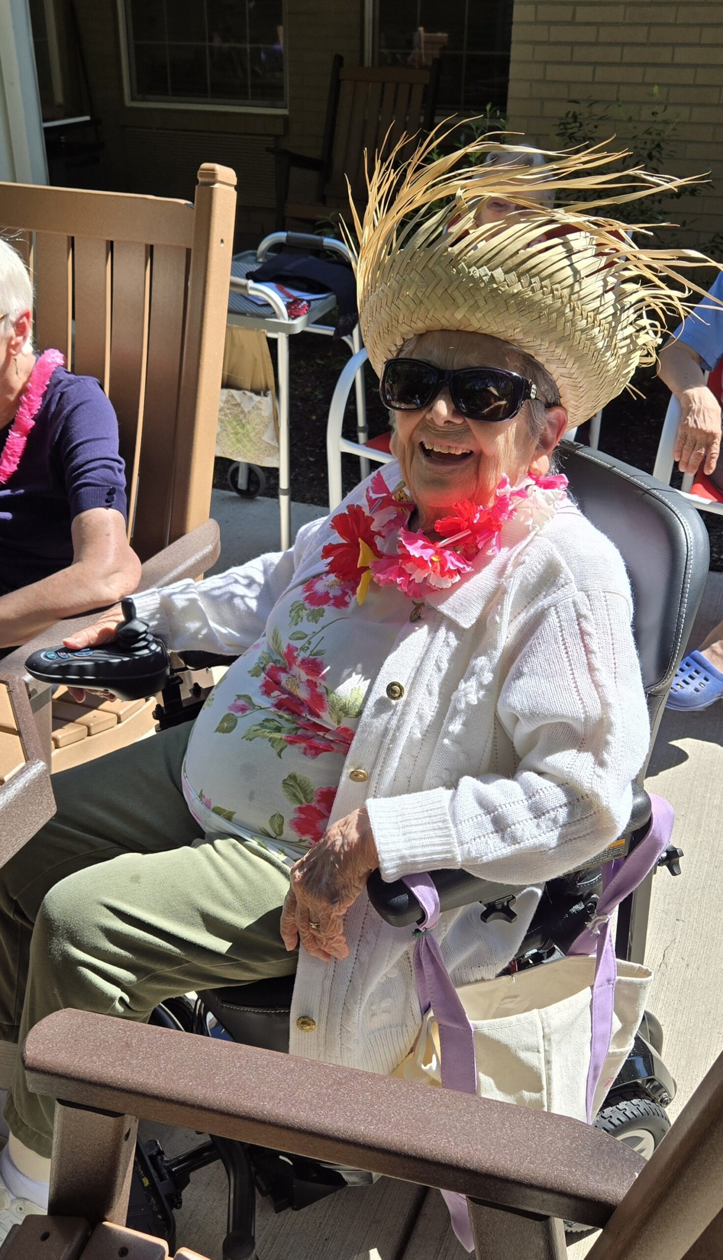 LuauHappyHour 7 18 25 #6